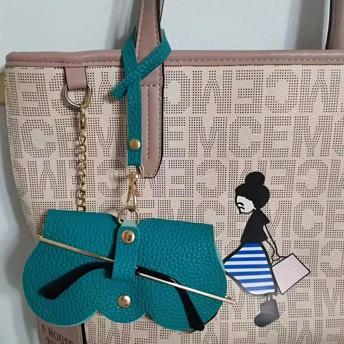 Funda Para Gafas Con Relieve De Litchi, Bonitas Gafas De Sol Colgantes De Cuero PU, Bolsa De Almacenamiento Para Gafas De Lectura, Soporte Portátil Para Gafas De Viaje, 1 Ud.